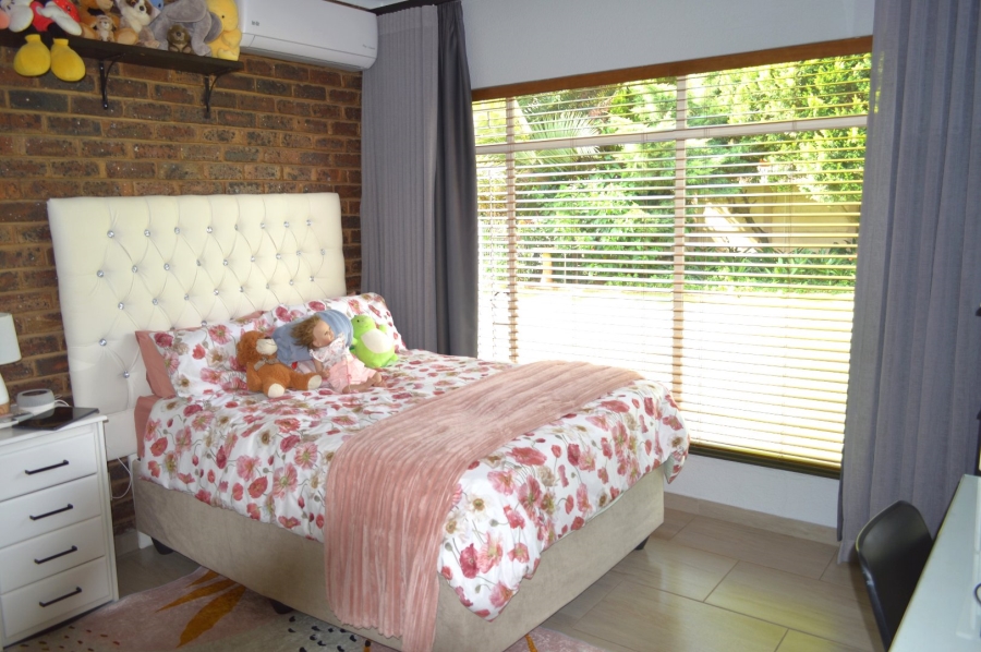 3 Bedroom Property for Sale in Wilkoppies North West